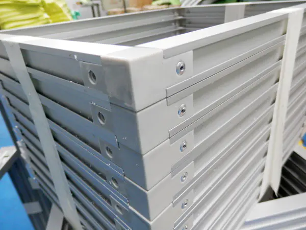 Aluminum frame for pleats air filter