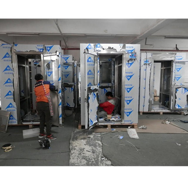 Explosion-proof air shower room for giant oil refinery